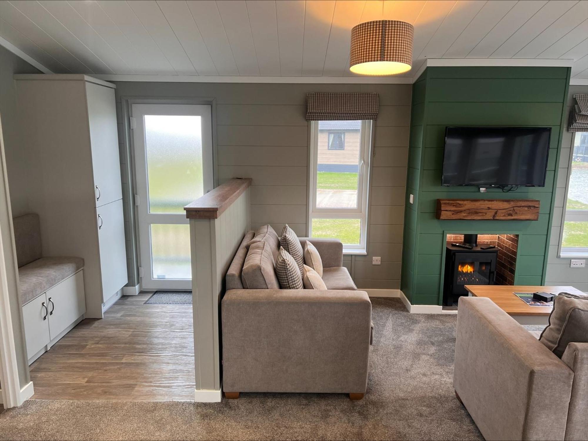 Brackenborough Lakes Resort 劳斯 外观 照片