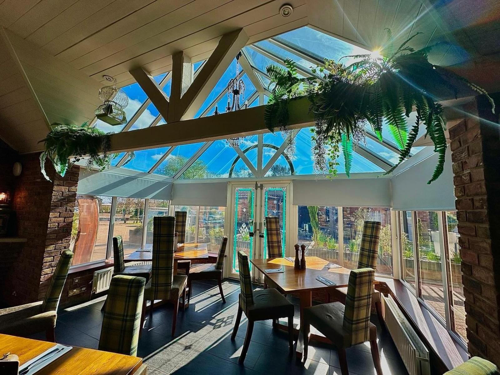Brackenborough Lakes Resort 劳斯 外观 照片